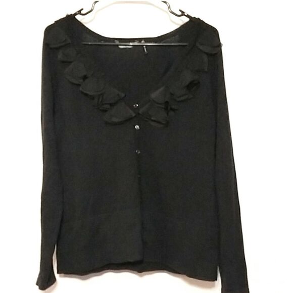 Daisy Fuentes sz small black sweater button (351) - Picture 1 of 5